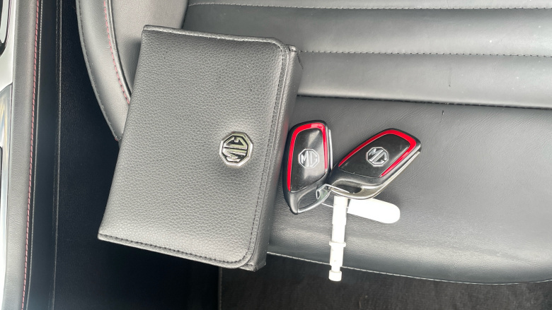 MG Hs 1.5 T-GDI Exclusive 5dr Petrol Hatchback